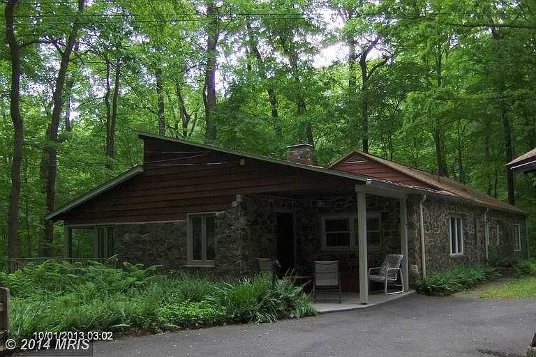 2nd image of 2135 Sherwood Ln
