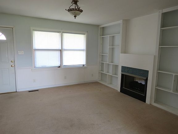 Front Entry Room