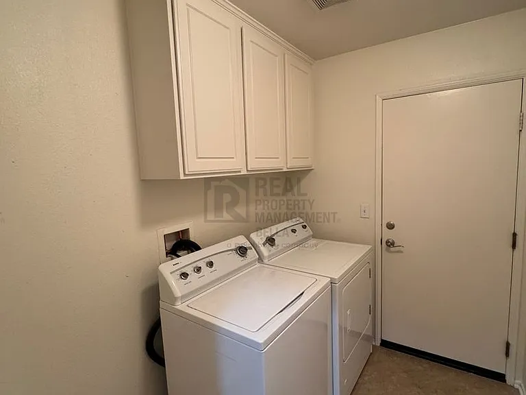 756 Conlon Dr — Photo 21