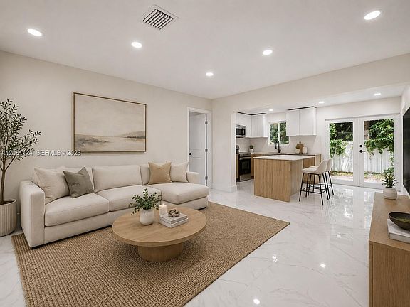 4th image of 3651 SW 40th Ave