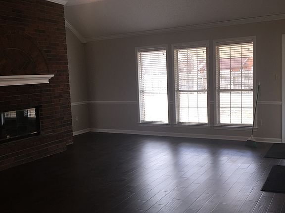 5th image of 3505 Summerdale Dr