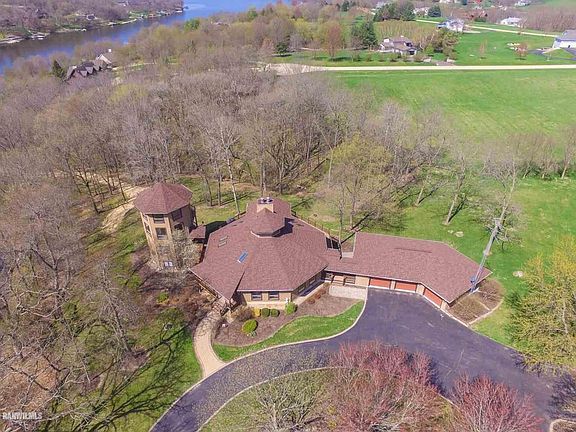 3rd image of 24-89 Hidden Valley Ct