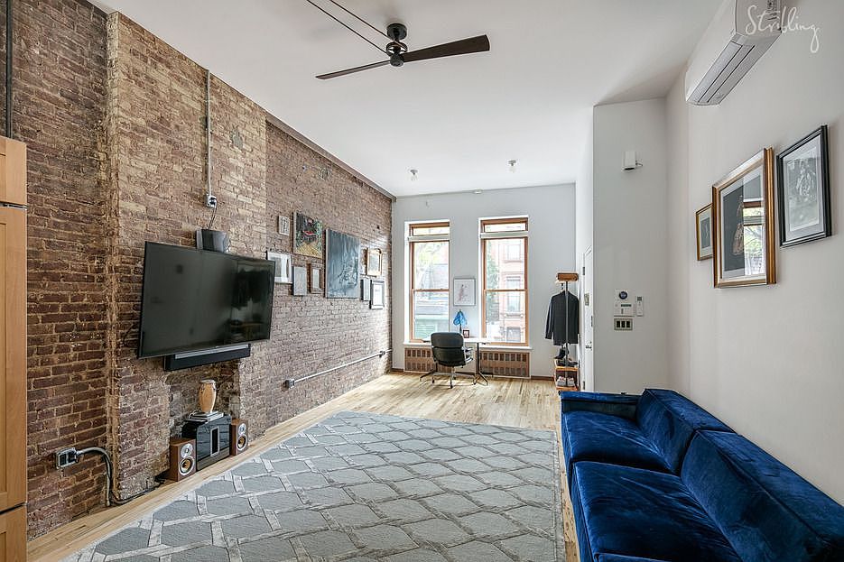 1st image of 103 W 122nd St