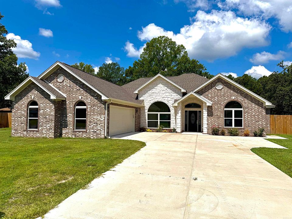 1st image of 200 Shamsie Ln