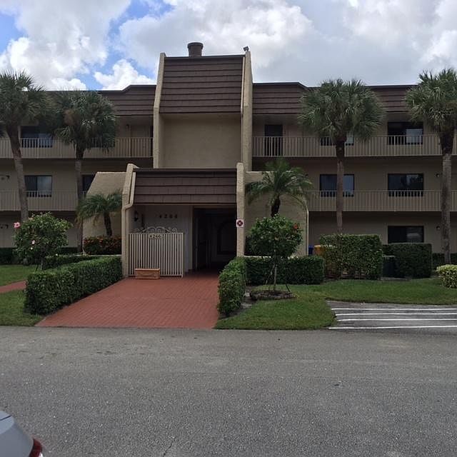 2nd image of 4266 D Este Ct #208