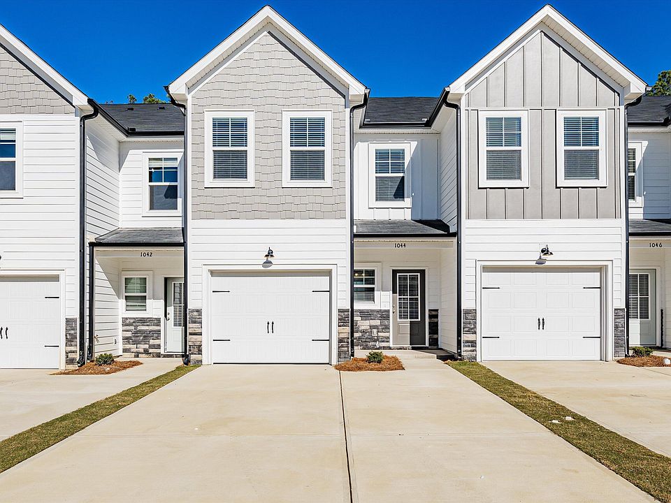 1st image of 1044 Linsmore Avenue