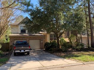 86 E Lakeridge Dr, The Woodlands, TX 77381