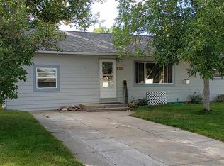 816 S 10th St, Worland, WY 82401