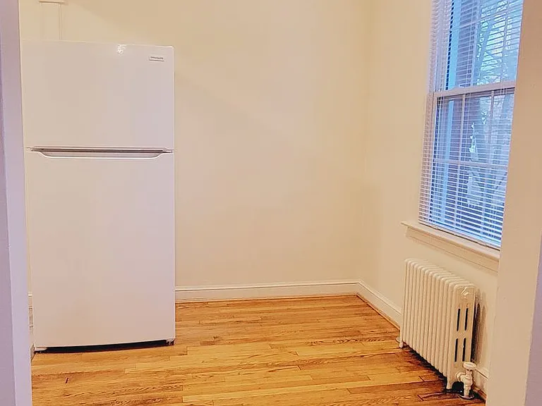 Luray Apartments — Photo 4
