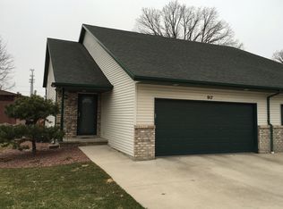 917 Denise Ct, Kaukauna, WI 54130