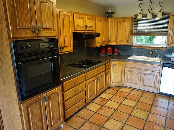 3rd image of 8503 Louisville Dr