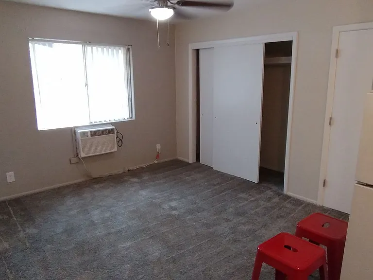 2426 Garfield Ave SE — Photo 16