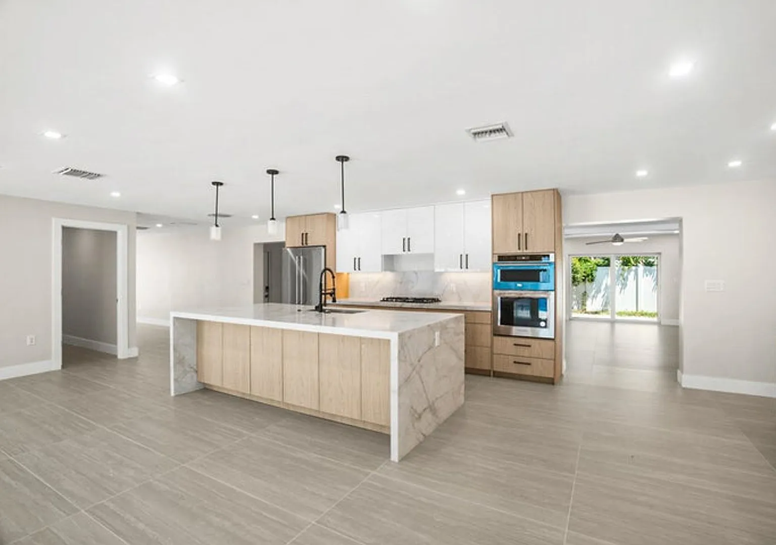 5496 NE 22ND Avenue, Fort Lauderdale, FL 33308 - 3225 — Photo 2