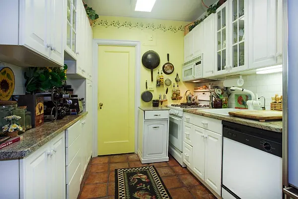 Sold by Town Residential | media 13