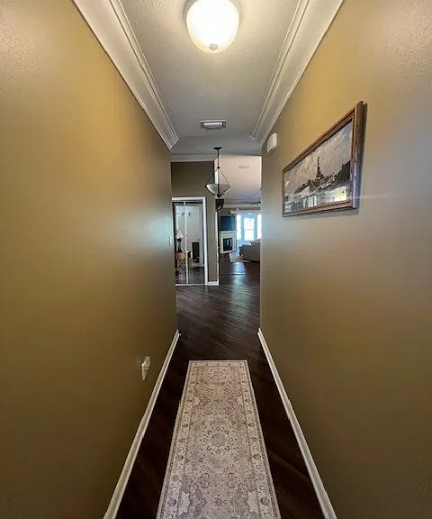 Country Club Dr — Photo 5