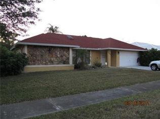 1767 Primrose Ln, Wellington, FL 33414
