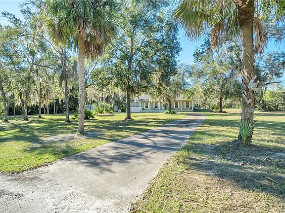 3rd image of 9844 W Tom Mason Dr