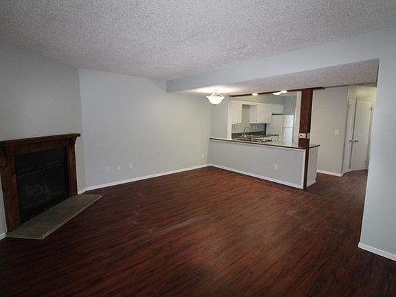 3rd image of 4880 Magnolia Blossom Blvd