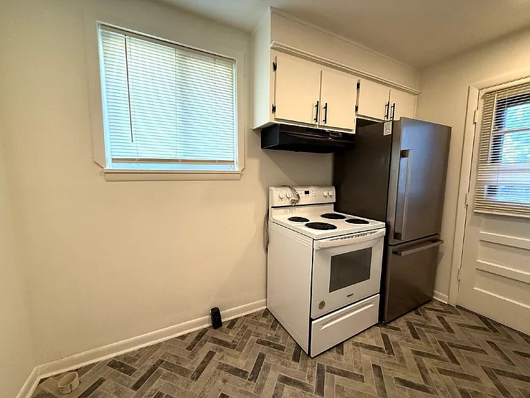 22 Claiborne St #A — Photo 3