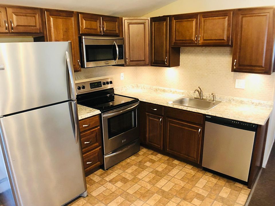 1st image of 38 Acorn Dr