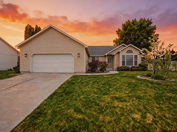 2nd image of 2714 S Zillah Ct