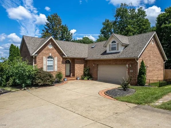 196 Pointe W, Parkersburg, WV 26101