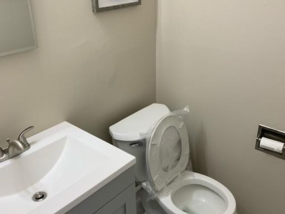 5th image of 10427 Briarbend Dr APT 2