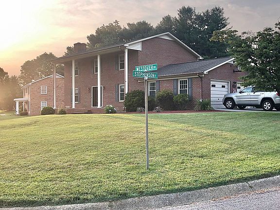 3rd image of 20 Westover Dr