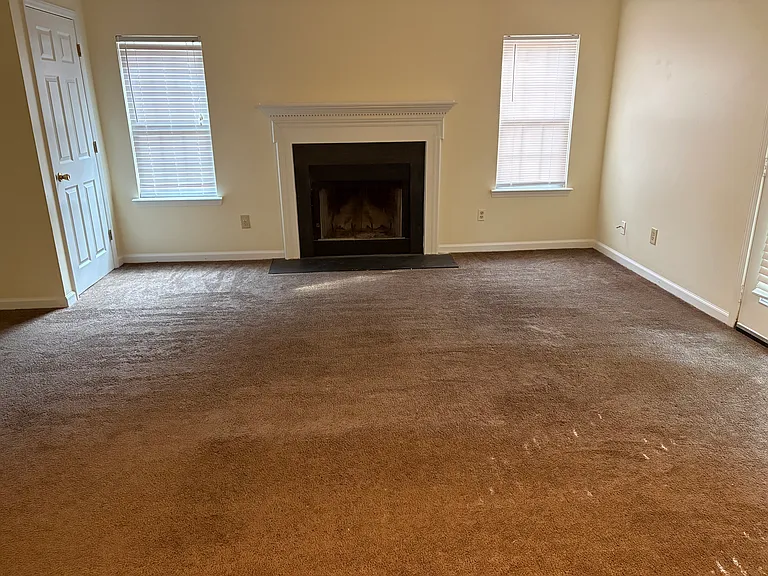 1027 Bonham Ave — Photo 14