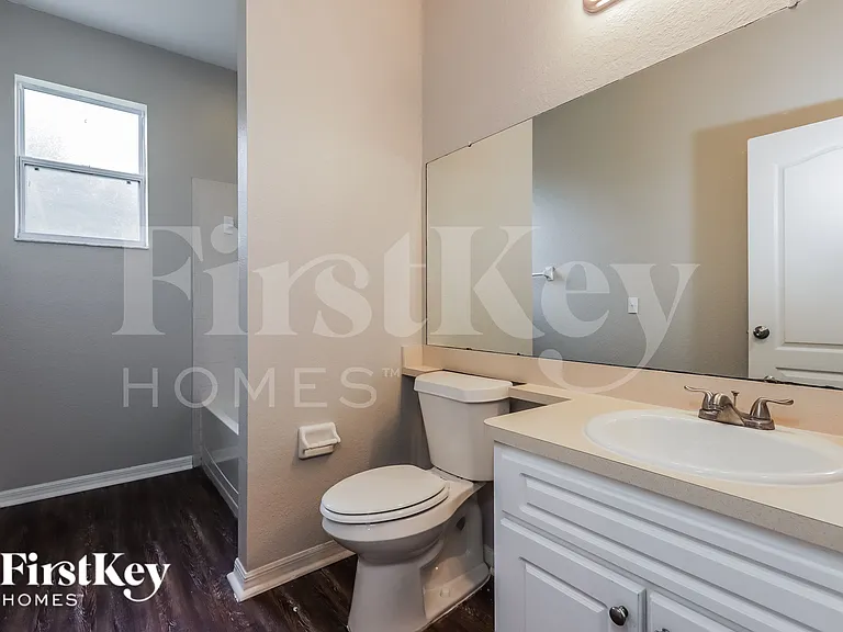 2751 Berkford Cir — Photo 13