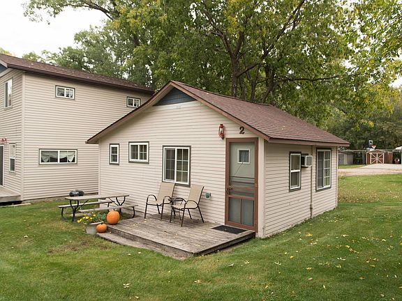 2nd image of 37804 Eldorado Beach Rd Cabin 2