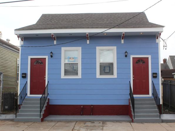 910 N Miro St