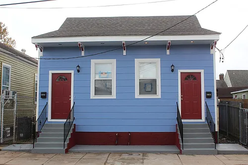 910 N Miro St Photo 1