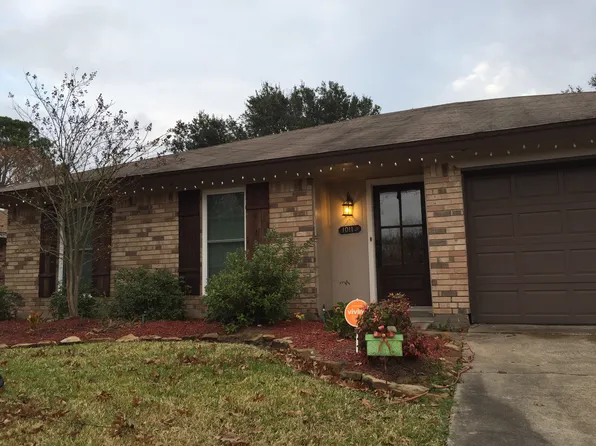 1011 S 22nd St, Nederland, TX 77627