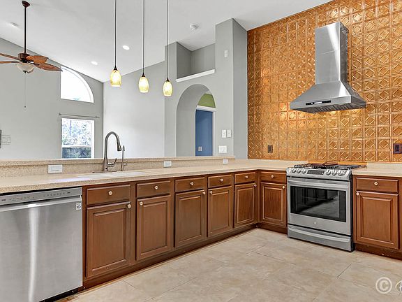 4th image of 15440 Osprey Glen Dr
