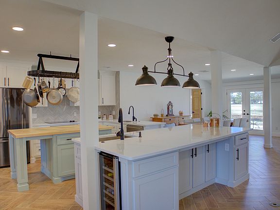 3rd image of 451639 Firestone