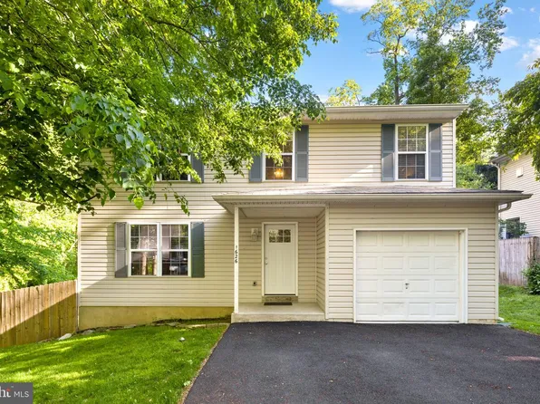1626 Winter Ave, Langhorne, PA 19047
