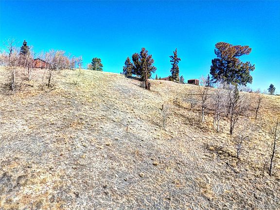 3rd image of 445 Warpath Road