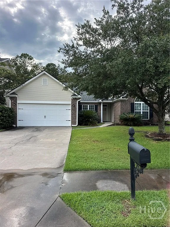 4 bed, 2.0 bath, 1549 sqft, $2,550 — Photo 3