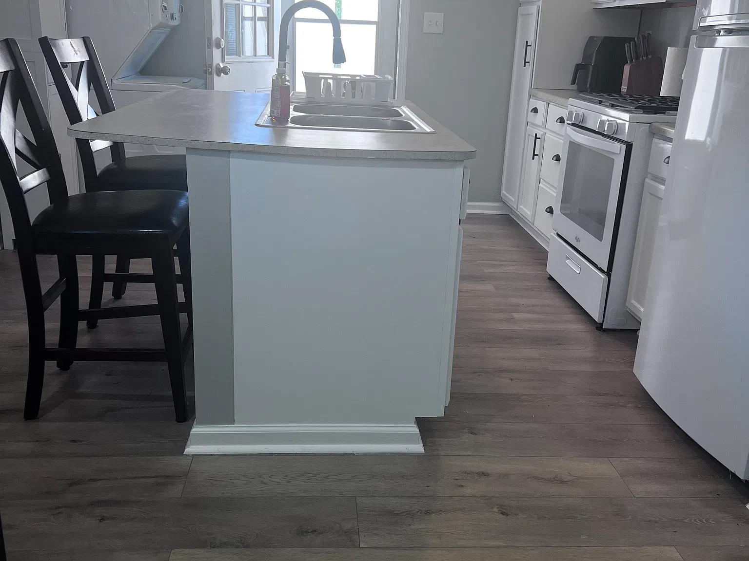 2 bed, 620 sqft, $2,200 — Photo 3