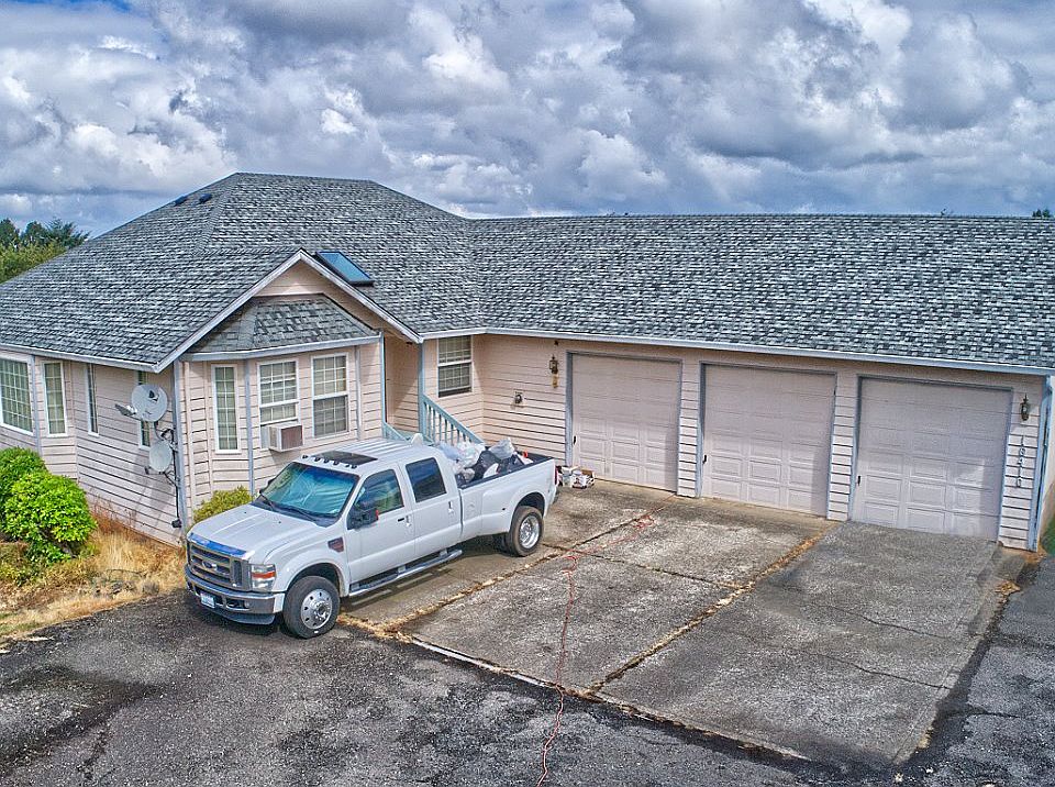 1st image of 18410 NE 189th Ct