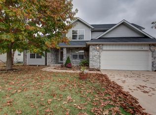 1116 W McGuffey St, Ozark, MO 65721