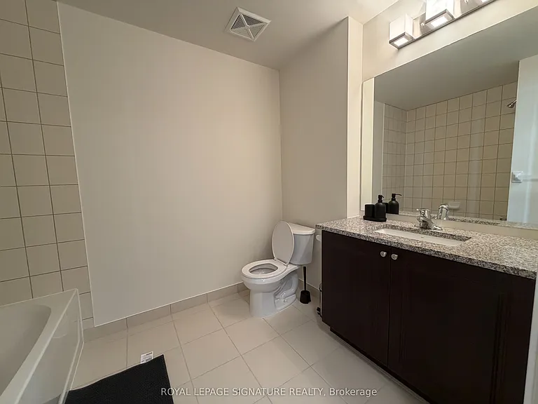 4955 Yonge St #2506 — Photo 25