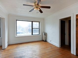 7450 S Luella Ave APT 1D, Chicago, IL 60649