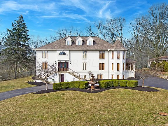 2nd image of 2820 River Park Dr