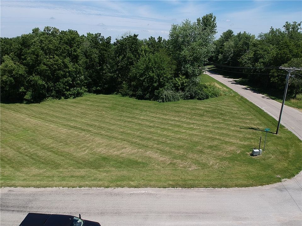 1st image of 5 Tammy Dale Ln