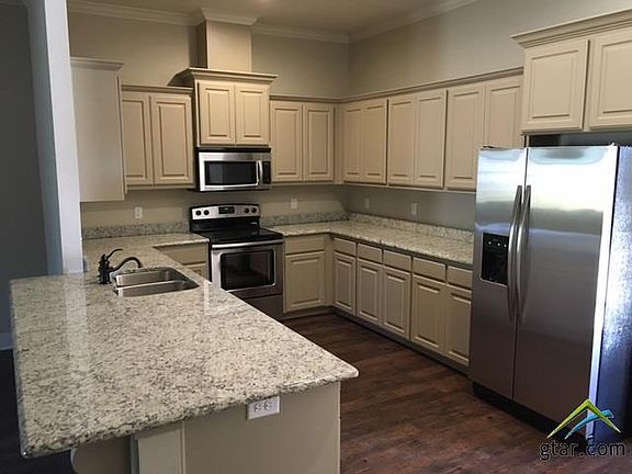 4th image of 5405 Briar Cove Dr