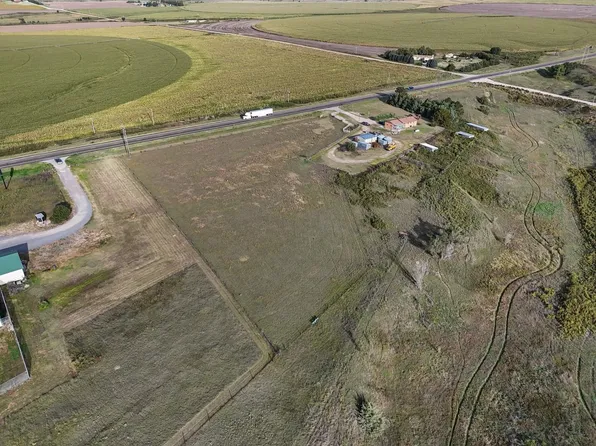 Highway 83, Mc Cook, NE 69001