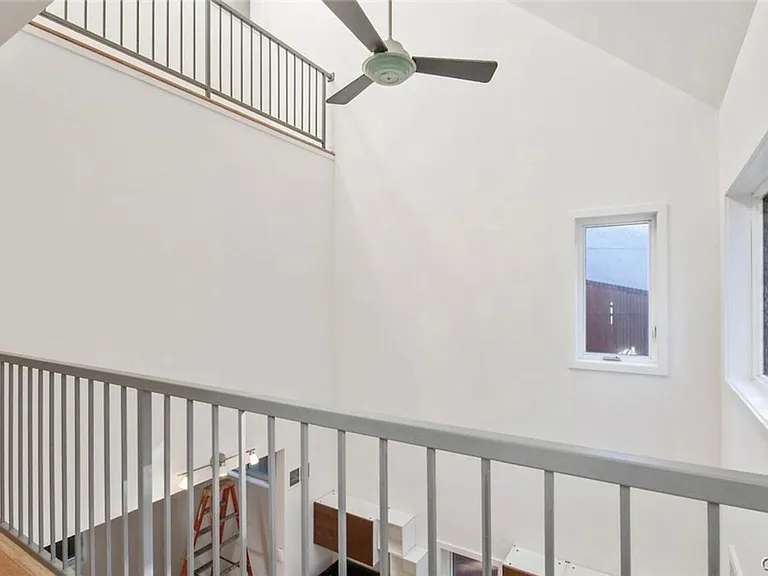 621 Otisco St — Photo 26