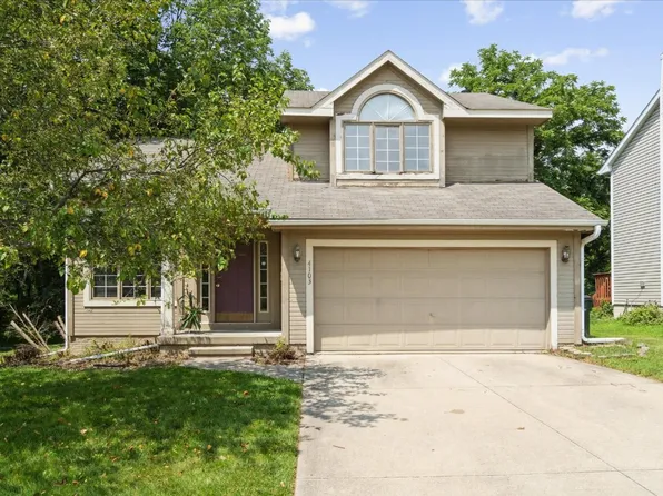 4103 Harwood Dr NE, Cedar Rapids, IA 52411